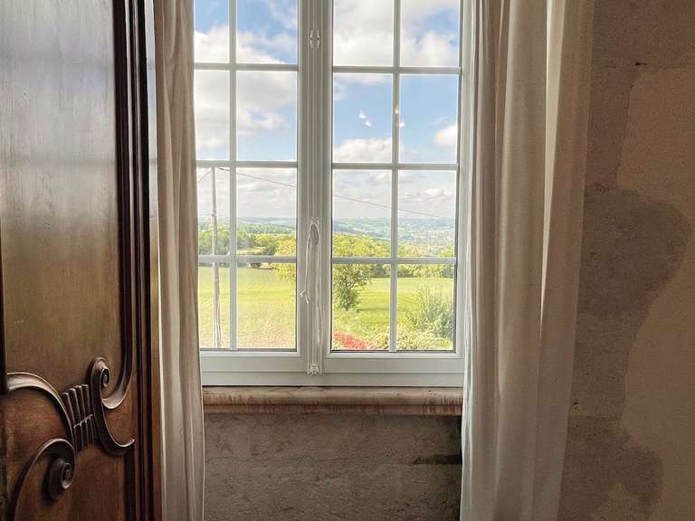 Propriété Saint-Martin-de-Beauville - 6 chambres - 490m²