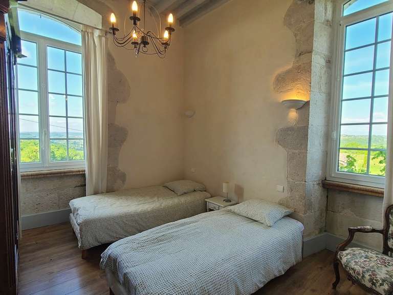 Propriété Saint-Martin-de-Beauville - 6 chambres - 490m²