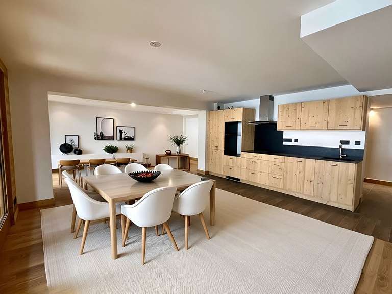 Apartment Saint-Martin-de-Belleville - 3 bedrooms - 127m²