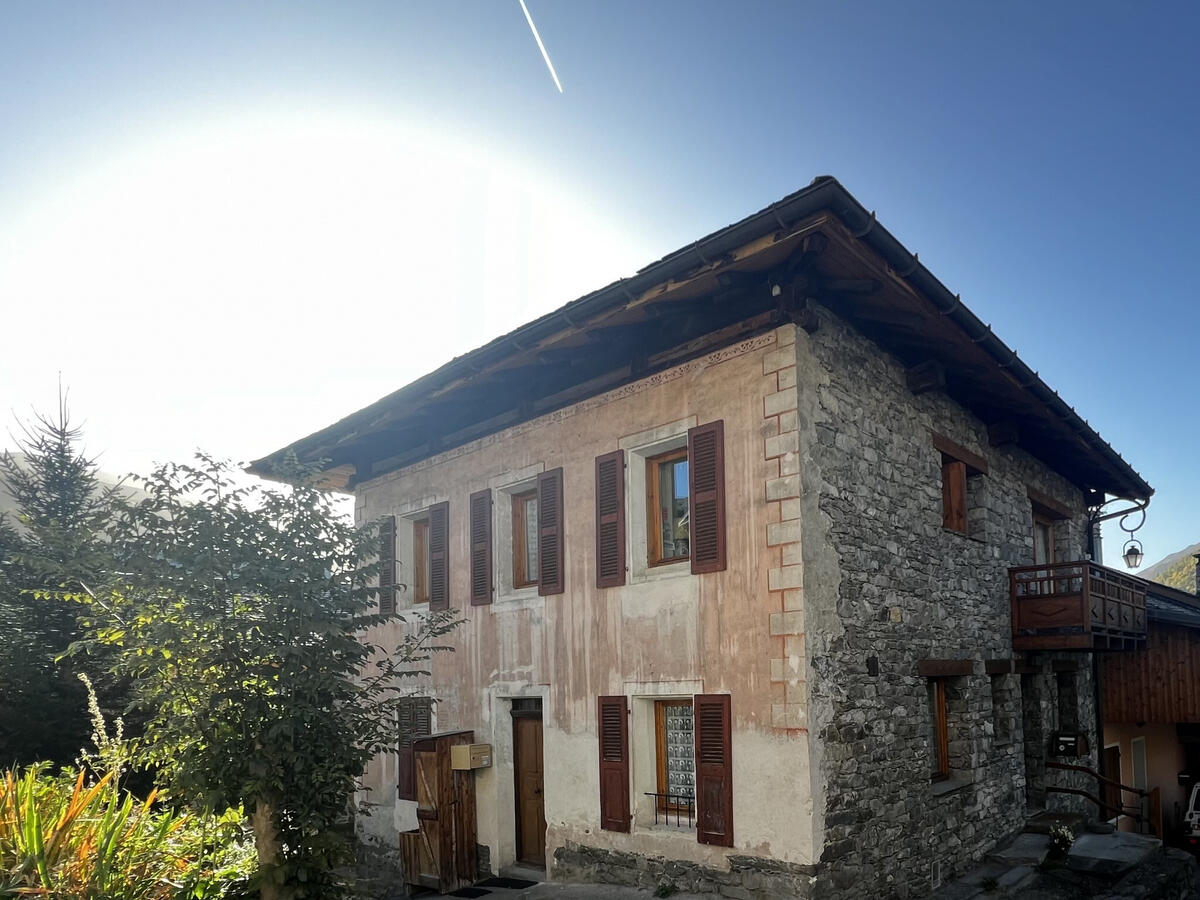House Saint-Martin-de-Belleville