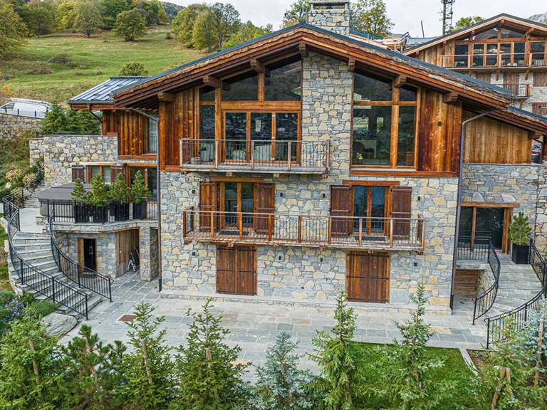 Maison Saint-Martin-de-Belleville - 4 chambres - 325m²