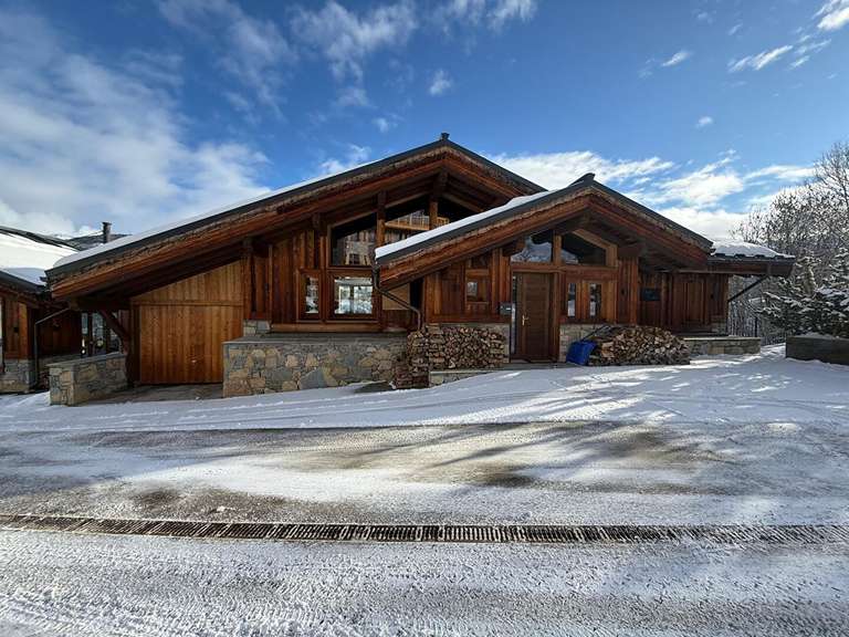 House Saint-Martin-de-Belleville - 4 bedrooms - 325m²