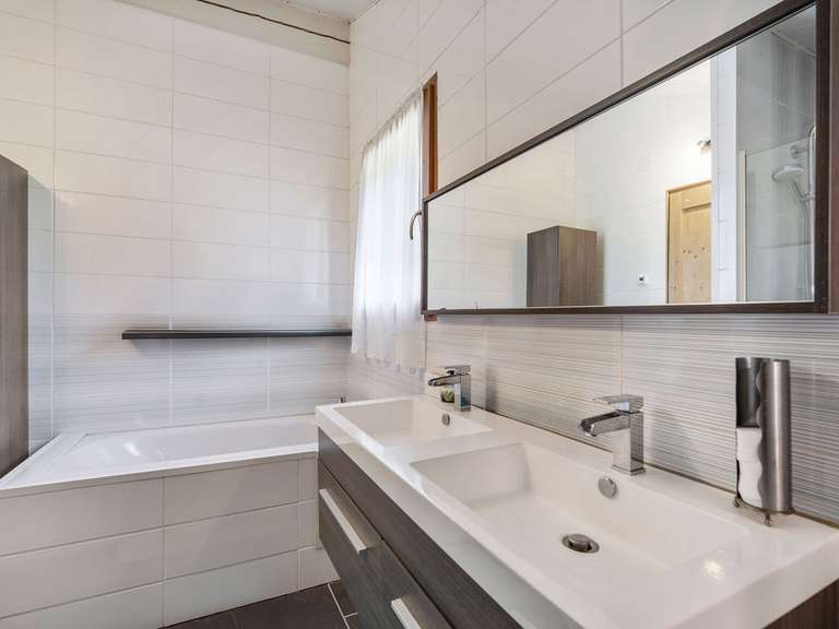 House Saint-Martin-de-Belleville - 4 bedrooms - 199m²