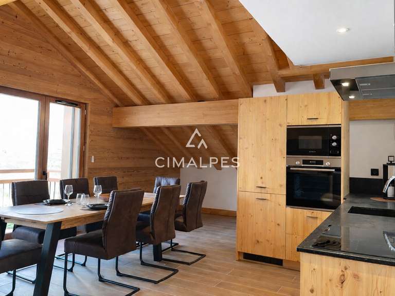 Maison Saint-Martin-de-Belleville - 3 chambres - 183m²