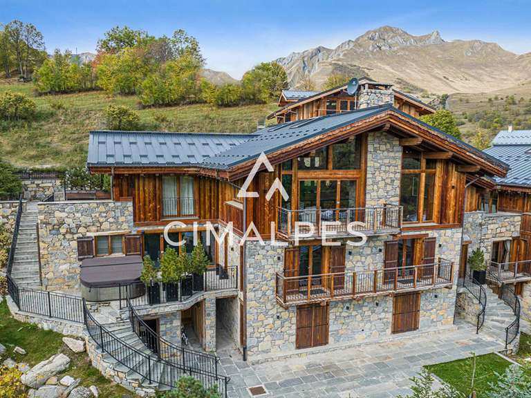 Maison Saint-Martin-de-Belleville - 4 chambres - 325m²