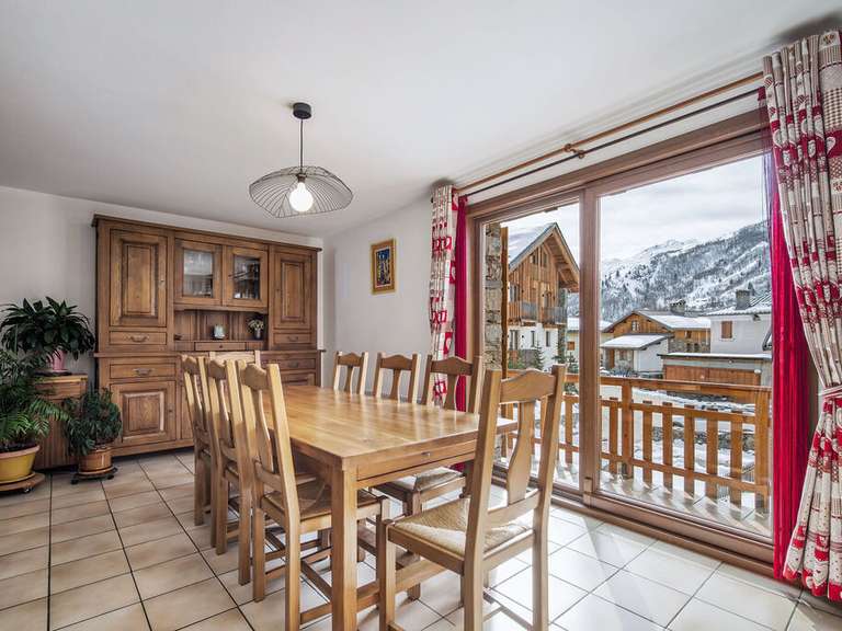 Villa Saint-Martin-de-Belleville - 4 chambres - 165m²
