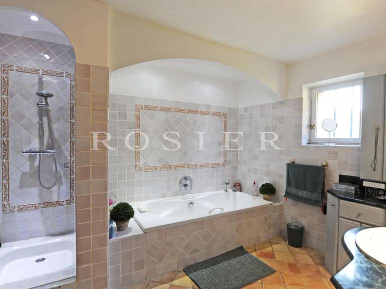 Maison Saint-Martin-de-Castillon - 5 chambres - 320m²
