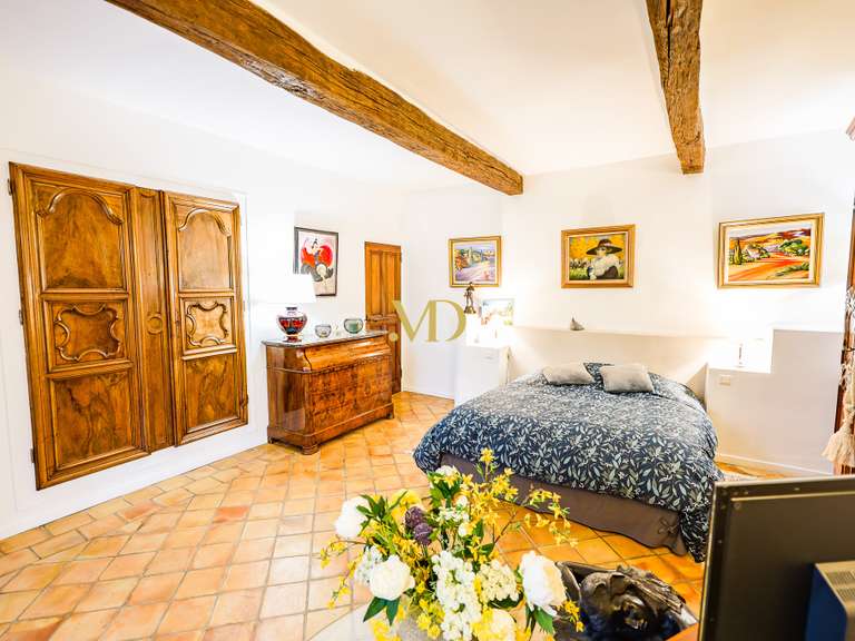 Maison Saint-Martin-de-Castillon - 5 chambres - 307m²