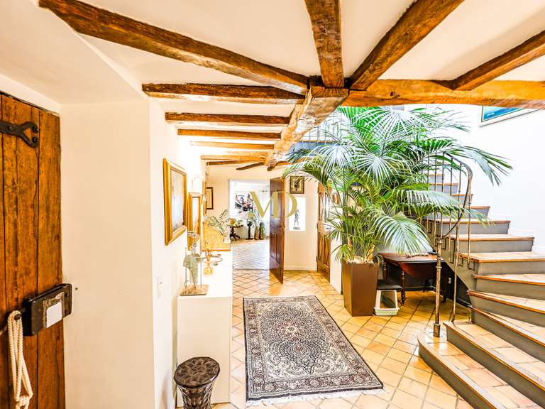 Maison Saint-Martin-de-Castillon - 5 chambres - 307m²