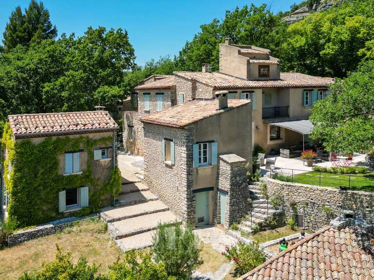 Maison Saint-Martin-de-Castillon - 11 chambres - 382m²