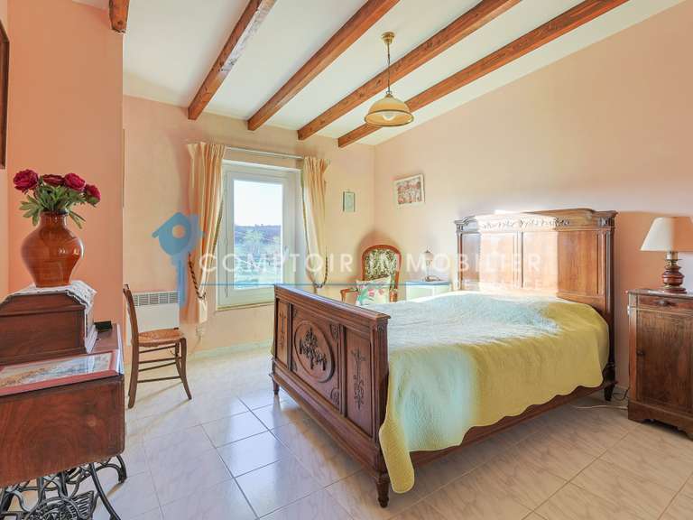 House Saint-Martin-de-Castillon - 5 bedrooms - 235m²