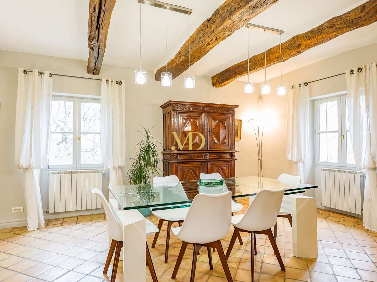 House Saint-Martin-de-Castillon