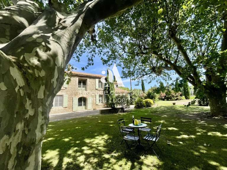 Maison Saint-Martin-de-Crau - 452m²