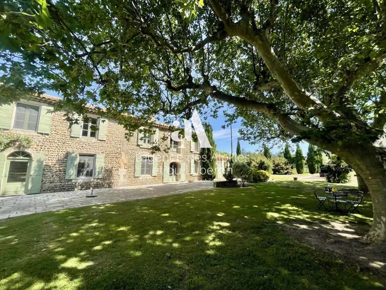 Maison Saint-Martin-de-Crau - 452m²