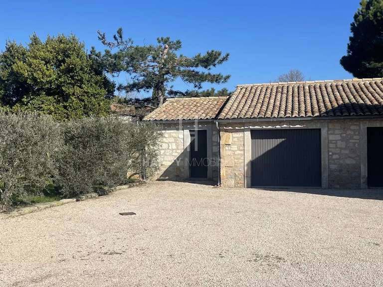 Maison Saint-Martin-de-Crau - 3 chambres - 238m²