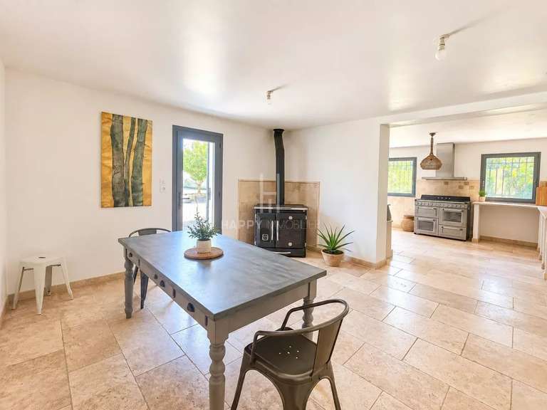Maison Saint-Martin-de-Crau - 2 chambres - 130m²