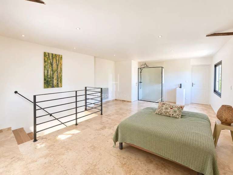 Maison Saint-Martin-de-Crau - 2 chambres - 130m²