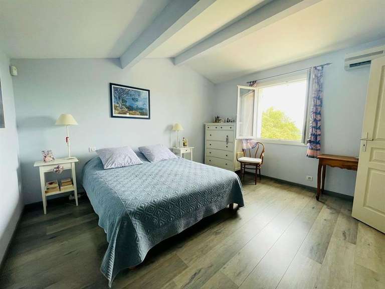 House Saint-Martin-de-Londres - 4 bedrooms - 210m²