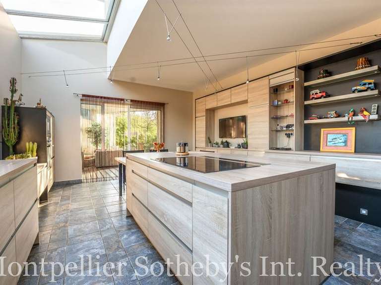 Maison Saint-Martin-de-Londres - 5 chambres - 324m²
