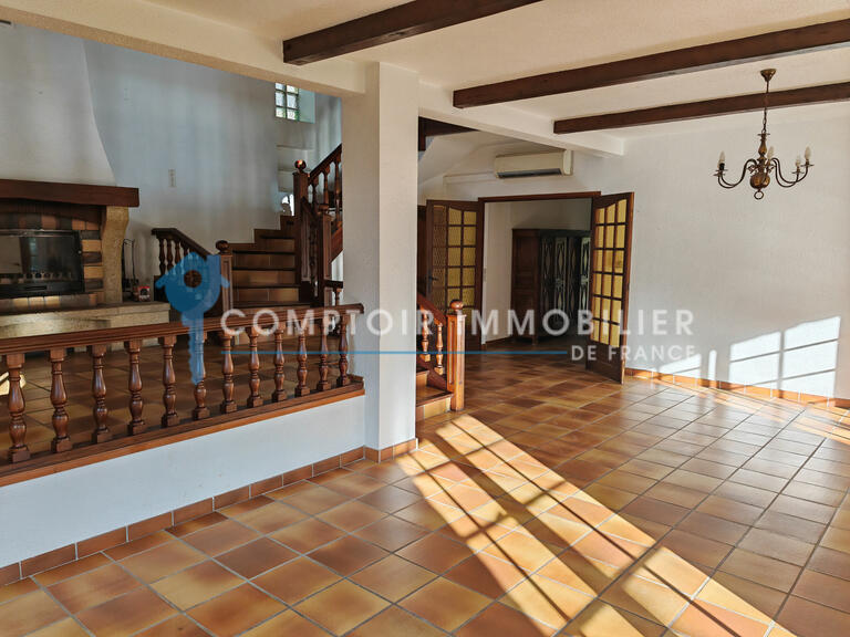 Villa Saint-Martin-de-Londres - 4 bedrooms - 203m²