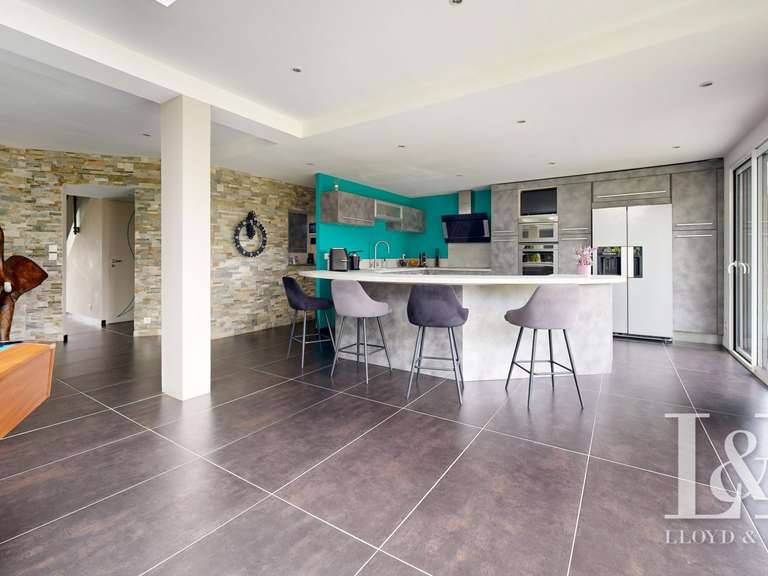 House Saint-Martin-de-Nigelles - 5 bedrooms - 330m²