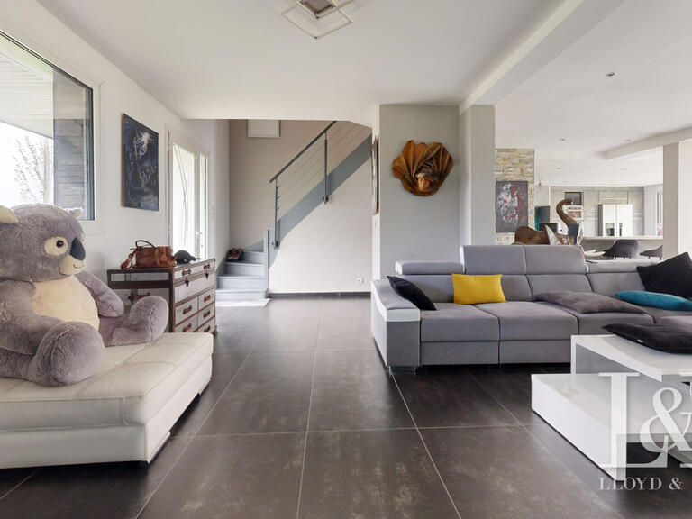 House Saint-Martin-de-Nigelles - 5 bedrooms - 330m²