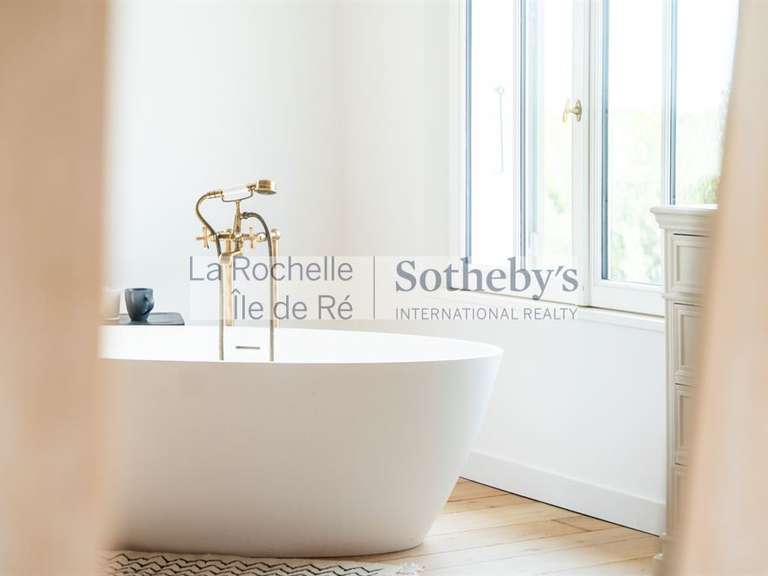 Maison Saint-Martin-de-Ré - 6 chambres - 235m²