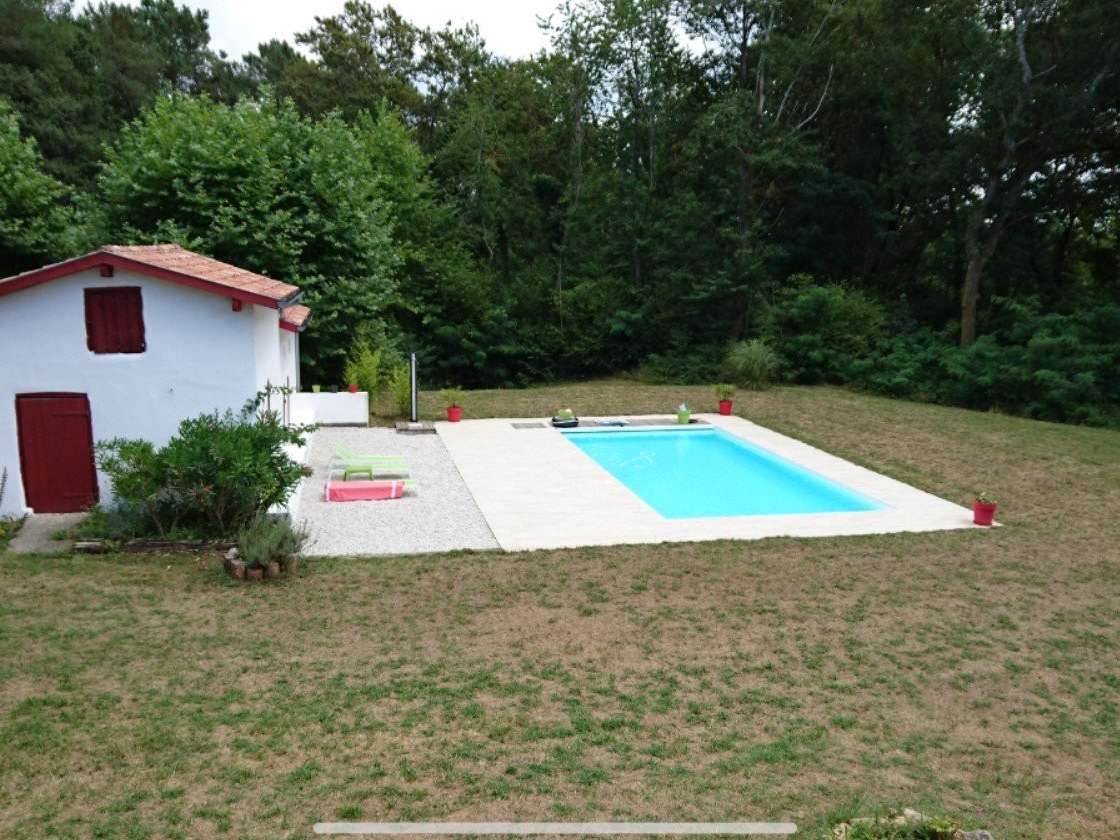 House Saint-Martin-de-Seignanx