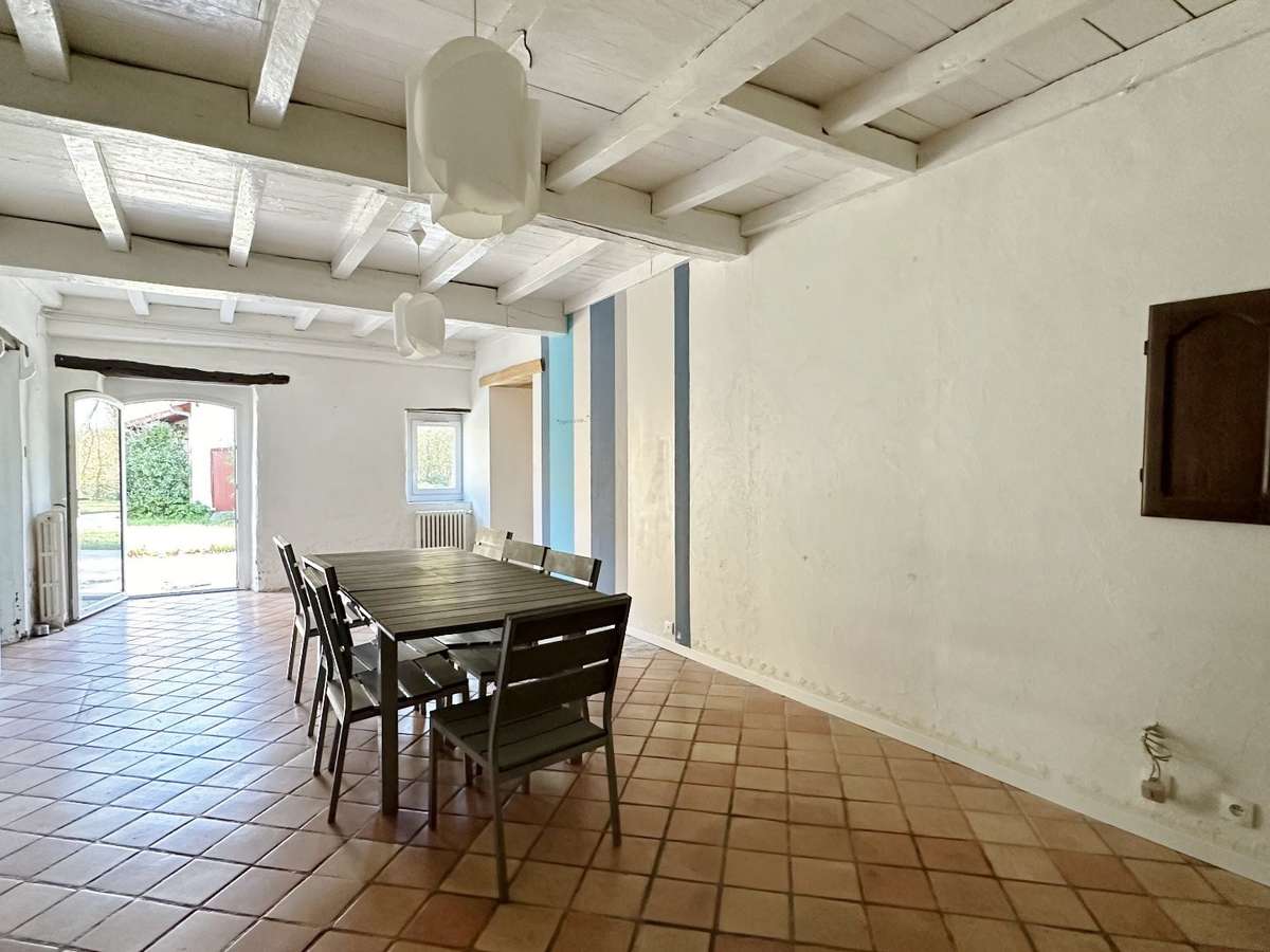 House Saint-Martin-de-Seignanx