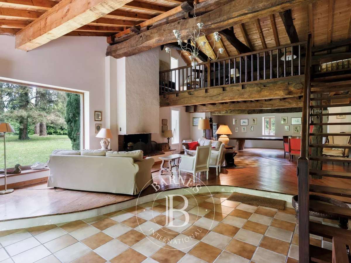 House Saint-Martin-de-Seignanx