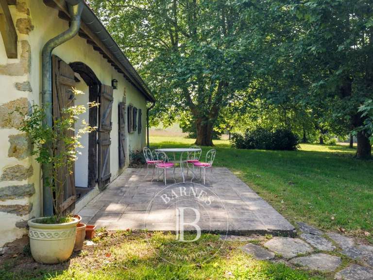 Maison Saint-Martin-de-Seignanx - 6 chambres - 301m²