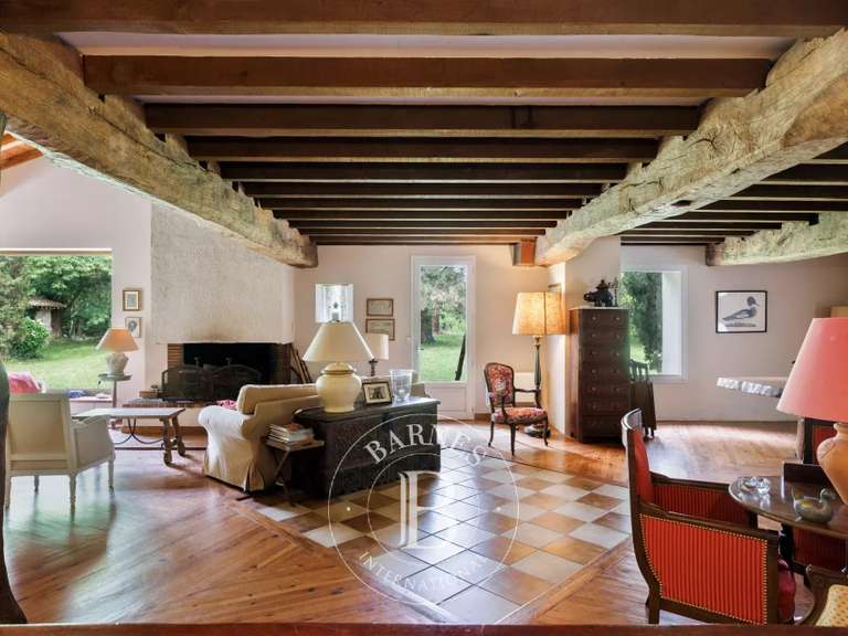 Maison Saint-Martin-de-Seignanx - 6 chambres - 301m²