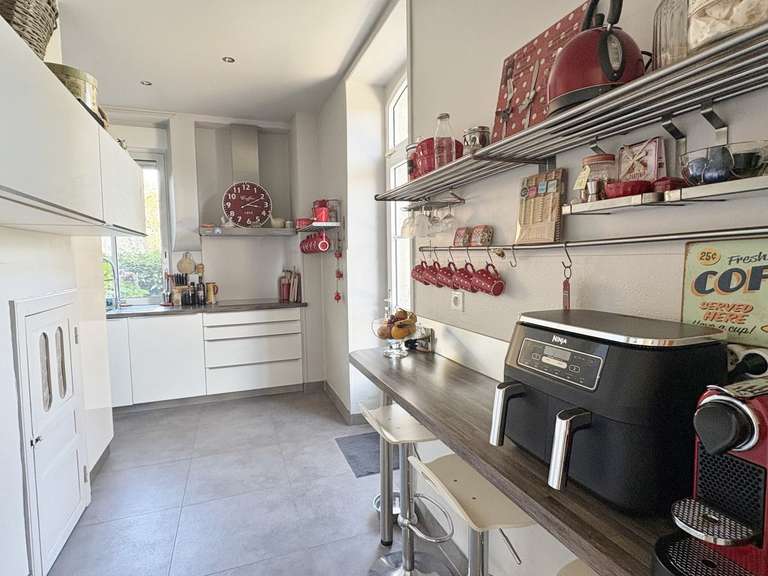 Maison Saint-Martin-de-Seignanx - 6 chambres - 270m²
