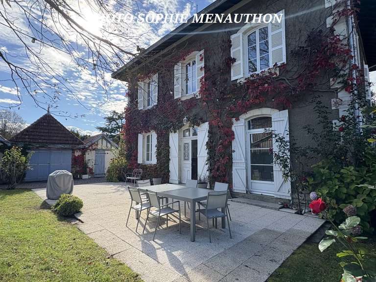 Maison Saint-Martin-de-Seignanx - 6 chambres - 270m²