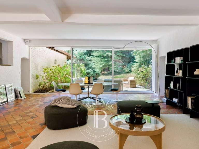 Maison Saint-Martin-de-Seignanx - 6 chambres - 748m²