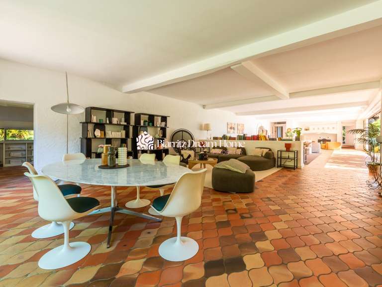Maison Saint-Martin-de-Seignanx - 8 chambres - 703m²