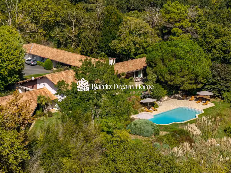 Maison Saint-Martin-de-Seignanx - 8 chambres - 703m²