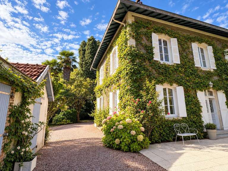Maison Saint-Martin-de-Seignanx - 6 chambres - 270m²