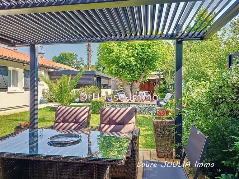 Villa Saint-Martin-de-Seignanx - 4 bedrooms - 135m²