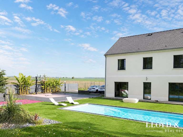Maison Saint-Martin-Longueau - 3 chambres - 175m²