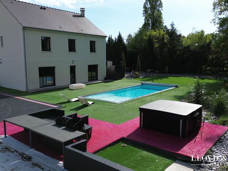 Maison Saint-Martin-Longueau - 3 chambres - 175m²