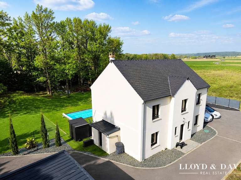 Maison Saint-Martin-Longueau - 3 chambres - 175m²