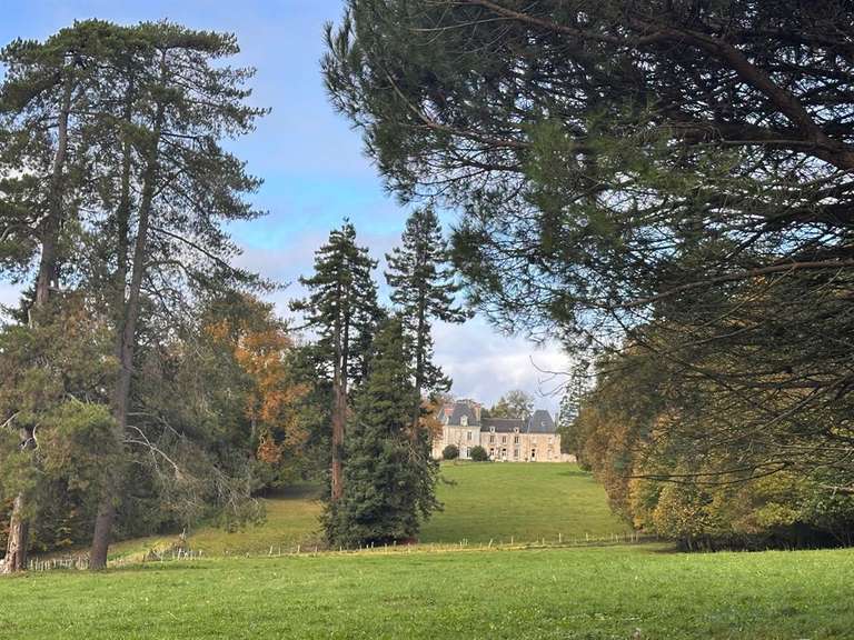 Château Saint-Martin-sur-Oust - 21 chambres - 820m²