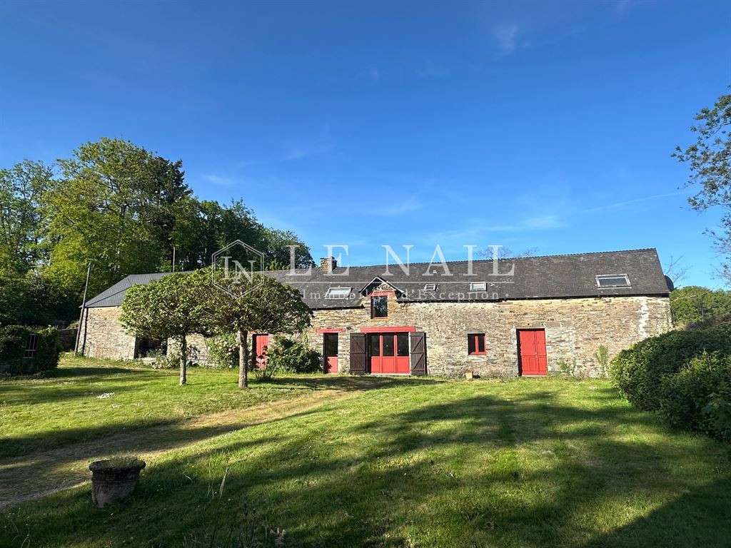 Manor Saint-Martin-sur-Oust