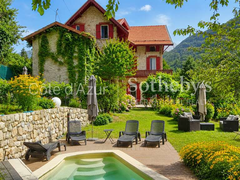 House Saint-Martin-Vésubie - 6 bedrooms - 330m²
