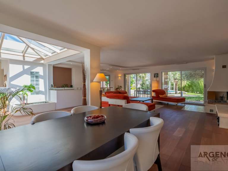 Maison Saint-Mathieu-de-Tréviers - 6 chambres - 275m²