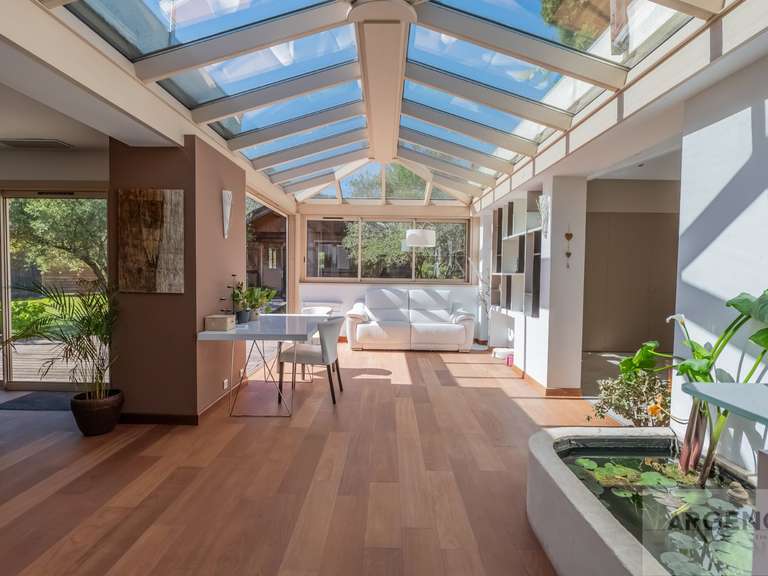 Maison Saint-Mathieu-de-Tréviers - 6 chambres - 275m²