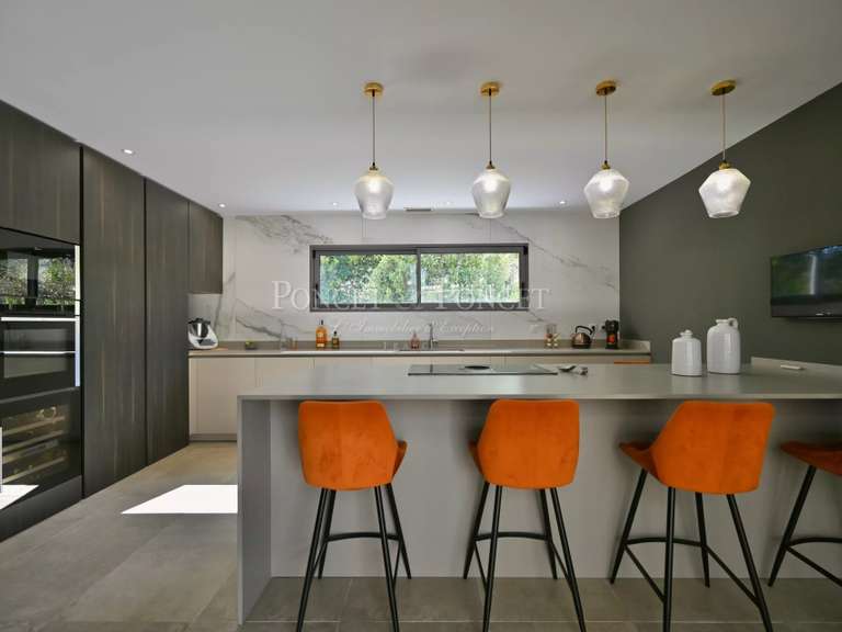 Maison Saint-Mathieu-de-Tréviers - 4 chambres - 219m²