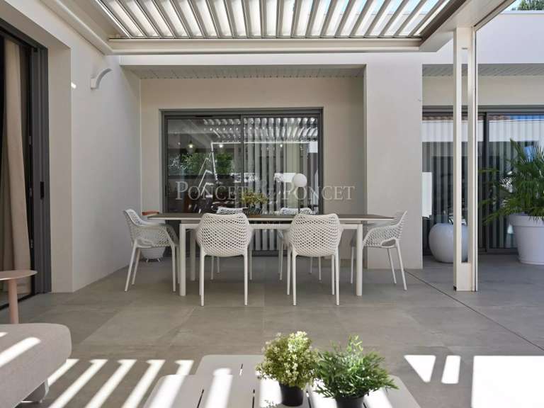 Maison Saint-Mathieu-de-Tréviers - 4 chambres - 219m²