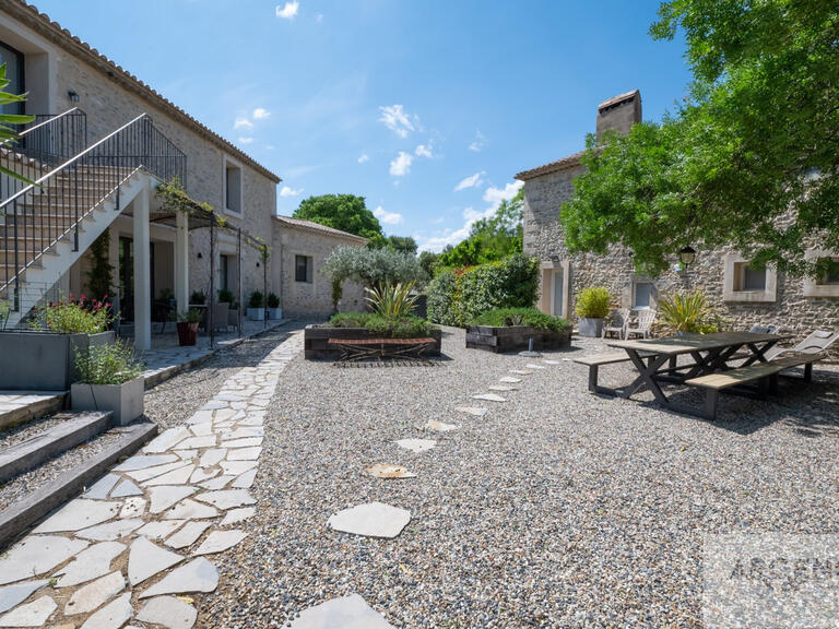 Propriété Saint-Mathieu-de-Tréviers - 7 chambres - 366m²